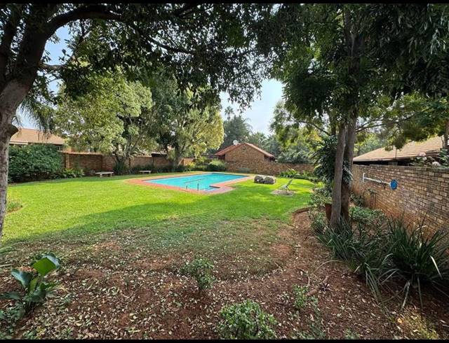 2 BEDROOM TOWNHOUSE FOR SALE IN ANNLIN